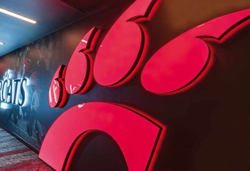 electrical-engineering-uc-football-locker-room-renovation-02